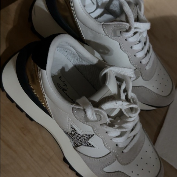 › Vintage Havana Major - White/Grey/Snake shoes size 5.5 pd $155 asking $100 - Picture 3 of 4